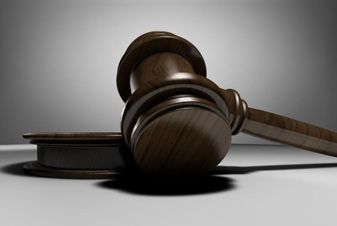 SN: Sąd wydaje postanowienie co do składu grupy w składzie trzech sędziów zawodowych